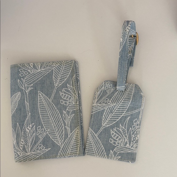 NEW- Jana Lam passport/ticket holder & Luggage tag - Picture 1 of 5
